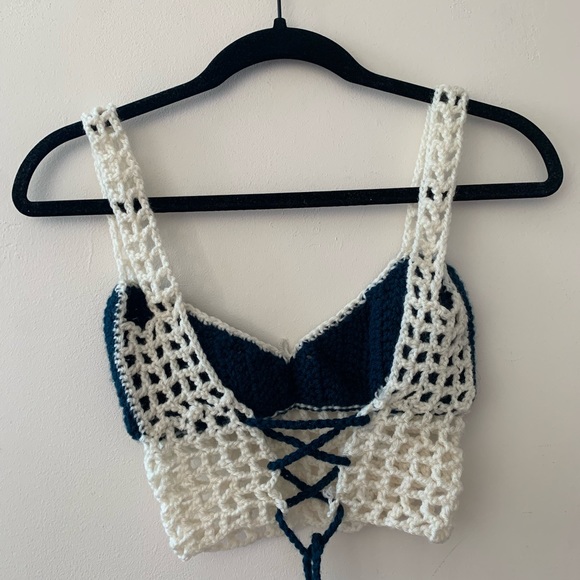 Handmade crochet top - Picture 3 of 3